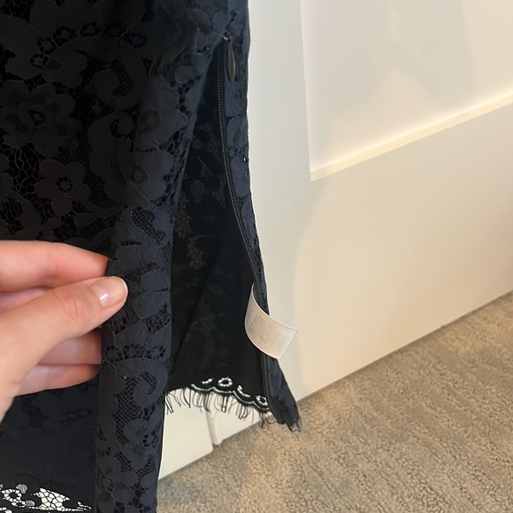 Lace short sleeve short sleeve side zip keyhole shirt - Picture 5 of 5